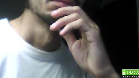 Snapshot of daddyselim chatting on 10/26/25, 05:46 the alpha online show from 10/26/25, 05:46