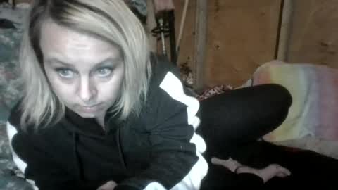 daddysg1rl123 online show from 06/17/26, 01:23