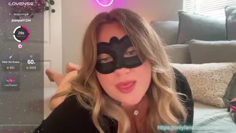 Snapshot of daddyslittlegirl12 chatting on 03/01/25, 07:37 Jaime online show from 03/01/25, 07:37