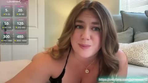 Snapshot of daddyslittlegirl12 chatting on 09/29/25, 05:18 Jaime online show from 09/29/25, 05:18