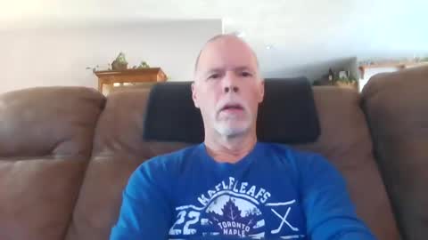 Snapshot of daddysmk chatting on 01/08/25, 07:56 daddysmk online show from 01/08/25, 07:56