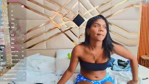 Snapshot of daddysneakinme chatting on 02/12/25, 12:05 Anny online show from 02/12/25, 12:05