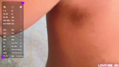 Snapshot of daddysneakinme chatting on 03/11/25, 07:58 Anny online show from 03/11/25, 07:58