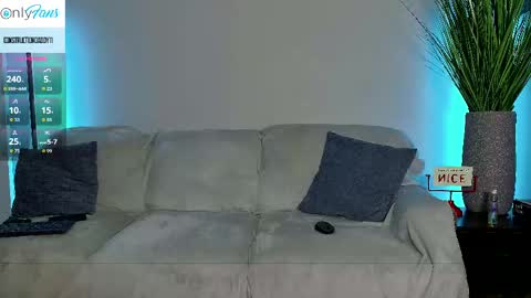 Snapshot of daddyxxluna chatting on 10/05/25, 01:59 ConstructionDaddy and Lady Luna online show from 10/05/25, 01:59