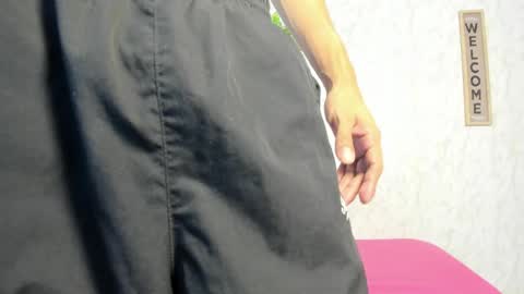 Snapshot of dady_show69 chatting on 05/06/26, 11:48 ALLAN online show from 05/06/26, 11:48