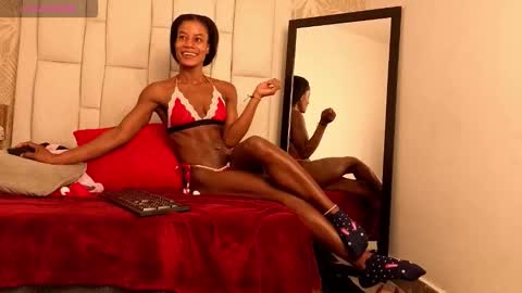 daffnelewis online show from 12/05/25, 11:30