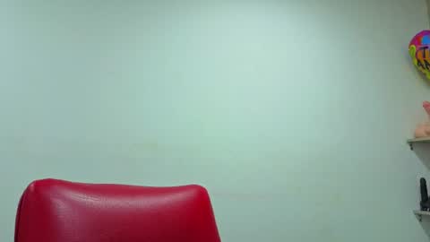 daffnelewis online show from 07/18/26, 11:14
