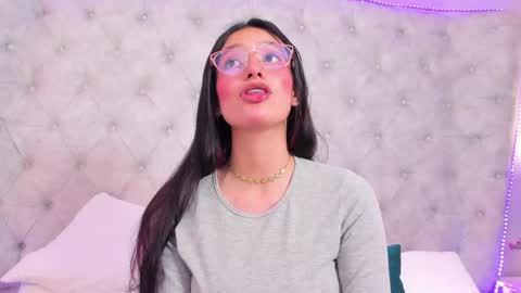 Snapshot of dafne_bss chatting on 05/22/26, 05:14 dafne_bss online show from 05/22/26, 05:14