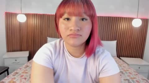 dafne_evaans online show from 04/21/26, 12:00