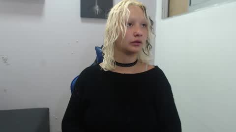 Dafne online show from 04/21/26, 12:55