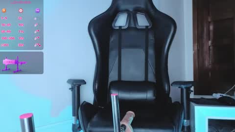 Snapshot of dafneblase chatting on 04/28/26, 01:38 Dafneblase online show from 04/28/26, 01:38