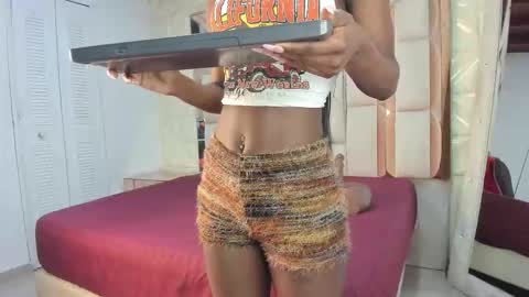 Dafnee online show from 10/20/25, 12:49