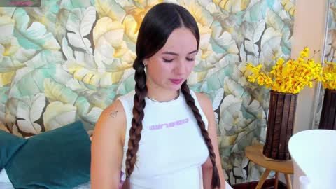 Snapshot of dafnevega chatting on 01/14/25, 08:04 Dafne  online show from 01/14/25, 08:04