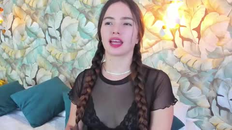 Snapshot of dafnevega chatting on 02/22/25, 07:58 Dafne  online show from 02/22/25, 07:58