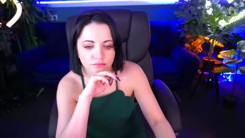 Dafni Mon online show from 01/14/25, 10:38