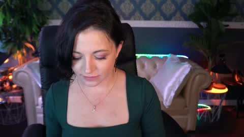 Snapshot of dafni_mon chatting on 05/04/26, 01:18 Dafni Mon online show from 05/04/26, 01:18