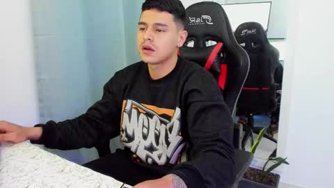 my name is Jhon and I live in colombia online show from 11/07/25, 03:17