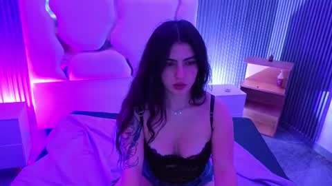 Snapshot of dahia_tay chatting on 06/17/26, 05:32 dahia online show from 06/17/26, 05:32