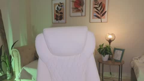 Dahiann Walcott online show from 05/05/26, 06:38