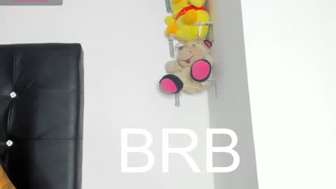 Snapshot of dahiangomezz chatting on 12/11/24, 11:41    online show from 12/11/24, 11:41