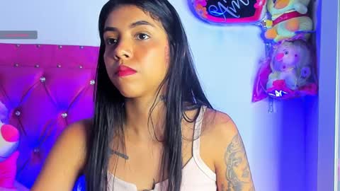 Snapshot of dahiangomezz chatting on 02/23/25, 11:33    online show from 02/23/25, 11:33