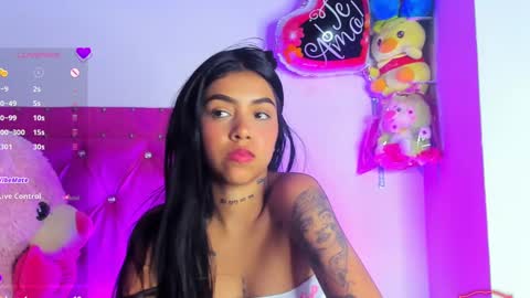 Snapshot of dahiangomezz chatting on 03/05/25, 11:17    online show from 03/05/25, 11:17