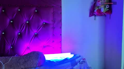 Snapshot of dahiangomezz chatting on 03/06/25, 08:19    online show from 03/06/25, 08:19