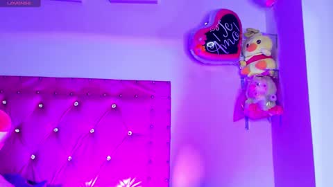 Snapshot of dahiangomezz chatting on 03/11/25, 09:45    online show from 03/11/25, 09:45