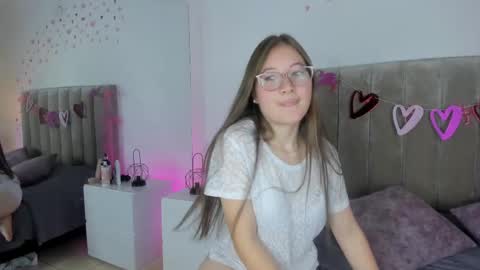 Dahlia online show from 03/01/25, 10:42