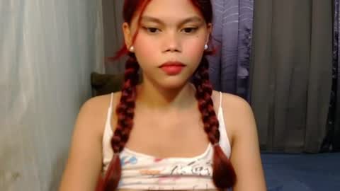 Snapshot of dahlia_vivienne chatting on 07/29/26, 07:06 yourgirlydahlia online show from 07/29/26, 07:06