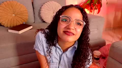 Snapshot of dahliabrowniee chatting on 04/29/26, 04:38 Dahli online show from 04/29/26, 04:38