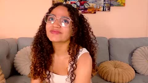 Snapshot of dahliabrowniee chatting on 05/09/26, 02:06 Dahli online show from 05/09/26, 02:06