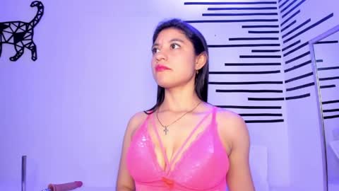 Snapshot of dahliacielo chatting on 05/26/26, 01:07 Dahlia Cielo online show from 05/26/26, 01:07