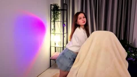 Teona online show from 12/04/25, 02:04