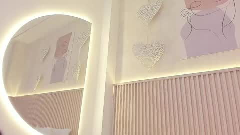 Daiana online show from 04/21/26, 08:34