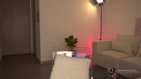 Snapshot of daihanwatson_ chatting on 03/02/25, 01:36 Dai independent online show from 03/02/25, 01:36