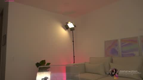 Snapshot of daihanwatson_ chatting on 03/05/25, 04:13 Dai independent online show from 03/05/25, 04:13