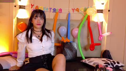 Snapshot of daiisy_kiss chatting on 05/13/26, 01:30 daiisy_kiss online show from 05/13/26, 01:30