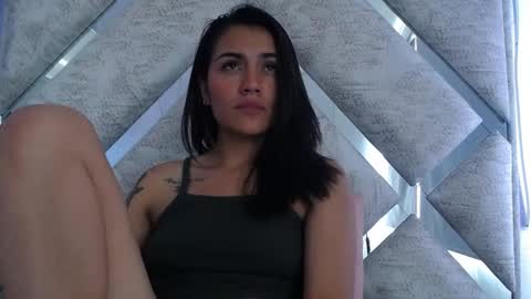 Snapshot of daila_ chatting on 01/17/25, 03:22 daila_ online show from 01/17/25, 03:22