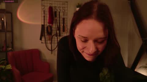 daily_glam online show from 10/09/25, 12:47