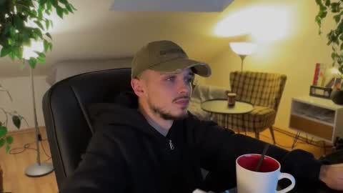 Snapshot of daimon_hall chatting on 11/14/25, 02:49 Daimon online show from 11/14/25, 02:49