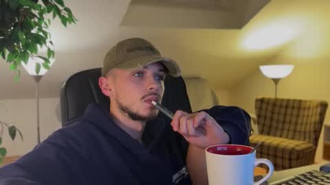 Snapshot of daimon_hall chatting on 11/15/25, 10:15 Daimon online show from 11/15/25, 10:15