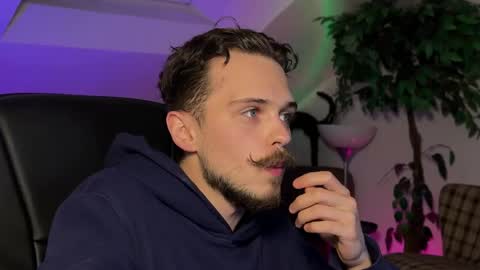 Snapshot of daimon_hall chatting on 03/22/26, 06:44 Daimon online show from 03/22/26, 06:44