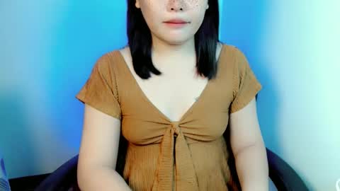 Snapshot of dainaxoxoxo chatting on 02/23/26, 08:28 Diana online show from 02/23/26, 08:28