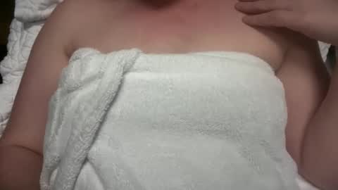 Mx Mommy Moo online show from 03/22/26, 05:22