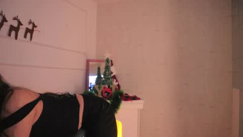 Lauren            online show from 01/06/26, 03:54