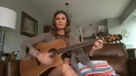 Snapshot of daisy9kat chatting on 12/13/24, 04:05 Daisy137 online show from 12/13/24, 04:05