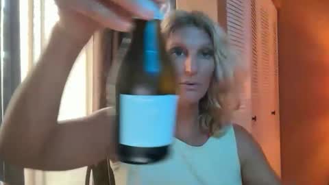 Snapshot of daisy9kat chatting on 03/01/26, 04:42 Daisy137 online show from 03/01/26, 04:42