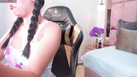 Daisy Bloom online show from 06/05/26, 12:11