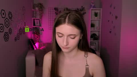 Little Di online show from 05/31/26, 09:16